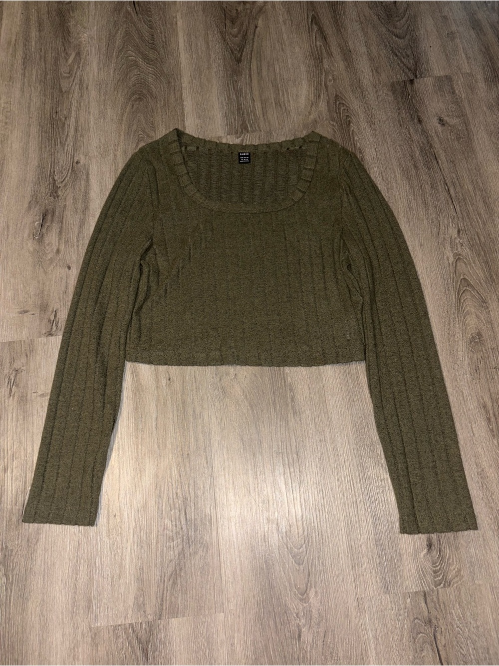 SHEIN | Green Cropped Longsleeve